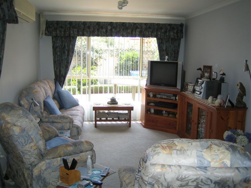 2 Kaputar Court, Wattle Grove NSW 2173