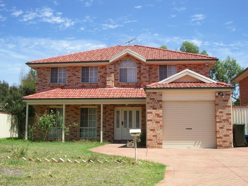 28 Woodlake Court, Wattle Grove NSW 2173