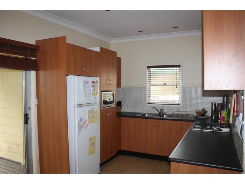 6 Birdwood Avenue, Wattle Grove NSW 2173