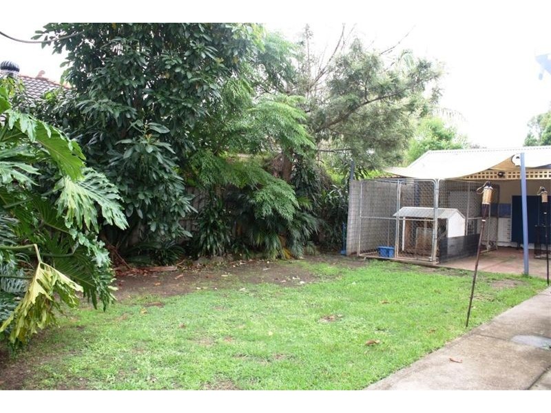 6 Birdwood Avenue, Wattle Grove NSW 2173