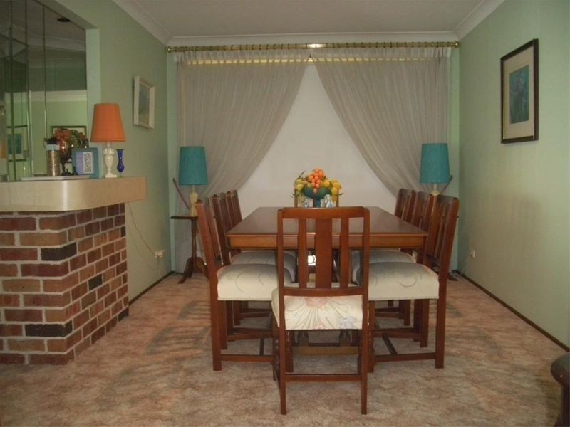 154 Australis Avenue, Wattle Grove NSW 2173