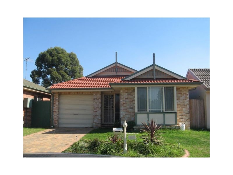 22 Bungonia Crt, Wattle Grove NSW 2173