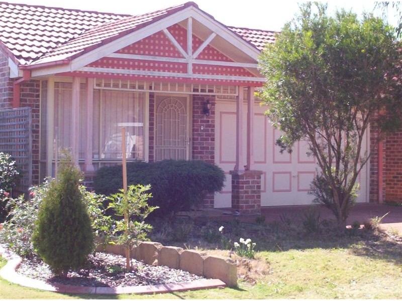 27 Beltana Court, Wattle Grove NSW 2173