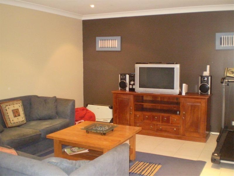 1  Tweed Court, Wattle Grove NSW 2173