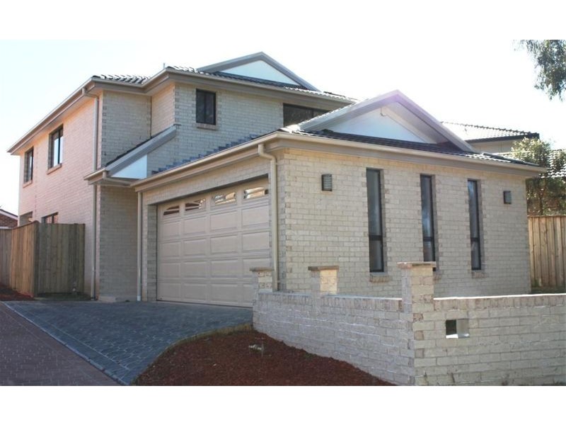 8A Gunners Mews, Holsworthy NSW 2173