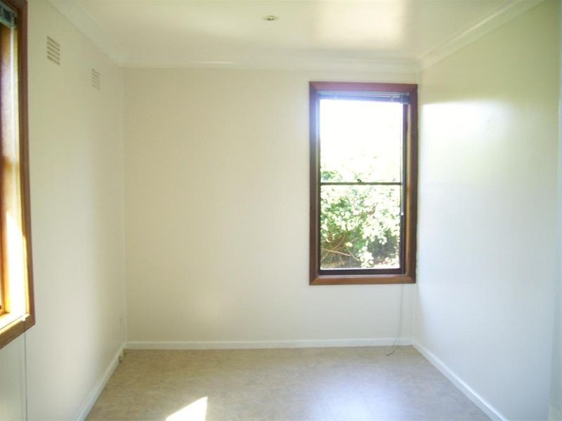 4 Greta Place, Cartwright NSW 2168