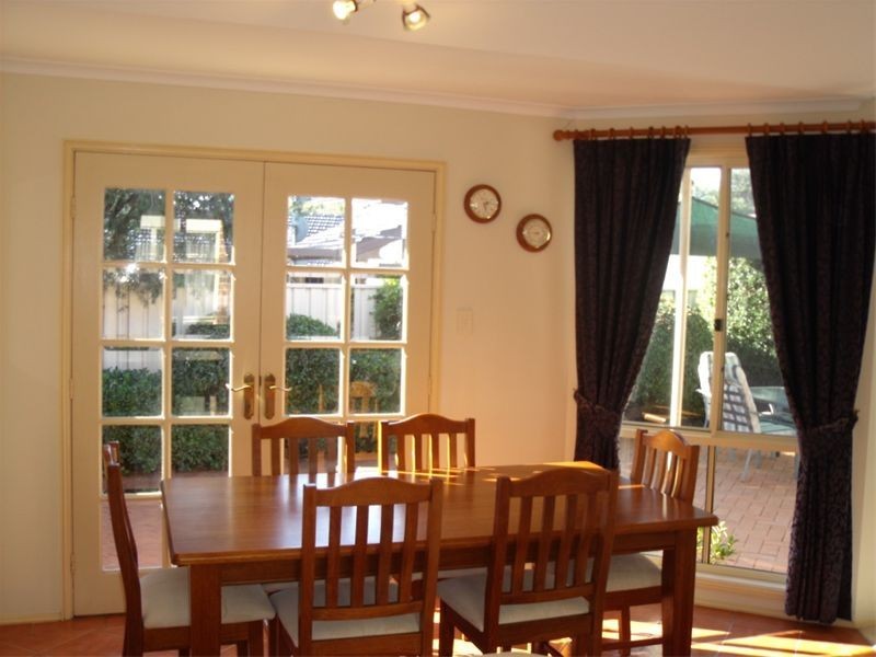 15  Banyule Court, Wattle Grove NSW 2173