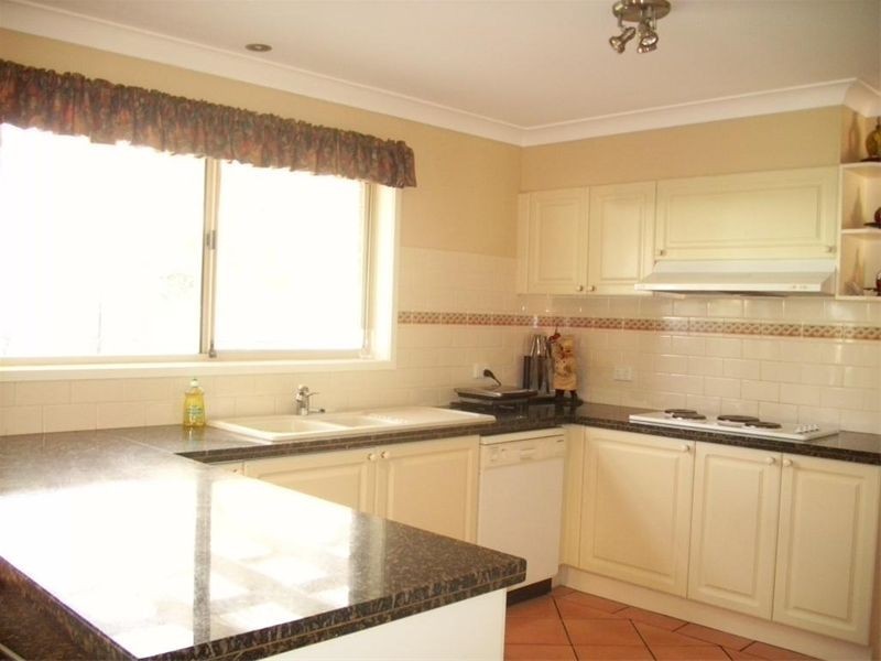 1 Casuarina court, Wattle Grove NSW 2173