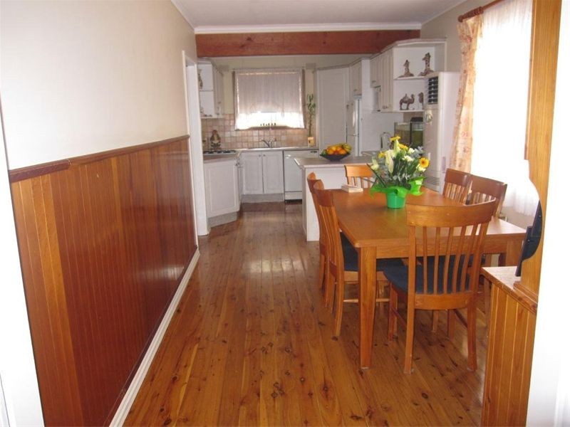 23 Derna rd, Holsworthy NSW 2173