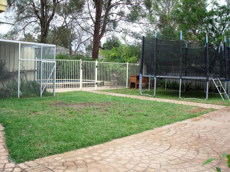 23 Derna rd, Holsworthy NSW 2173