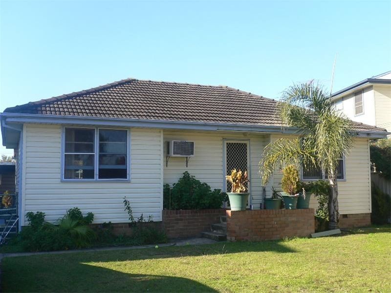 19 Labuan Road, Holsworthy NSW 2173