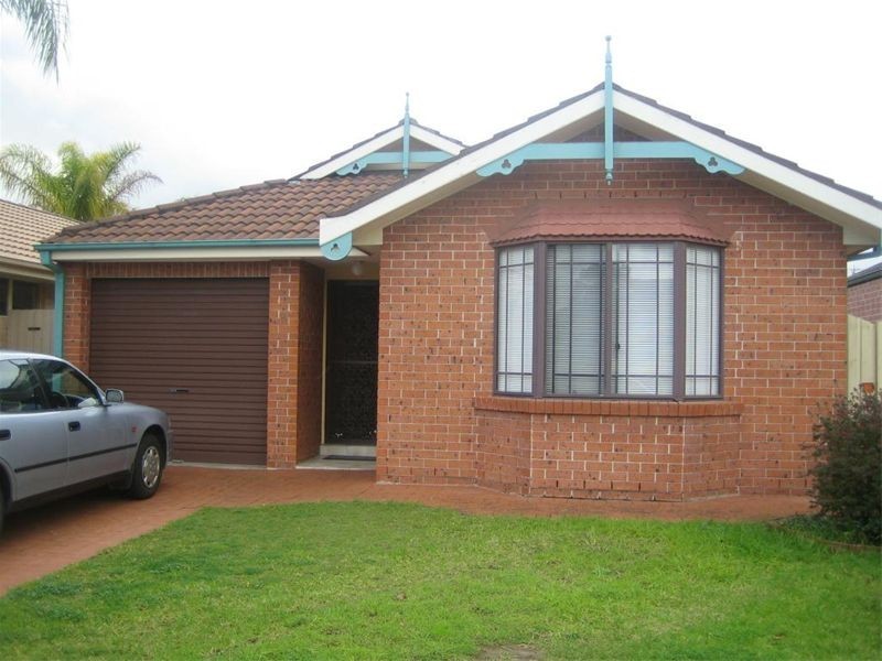 14  Eildon Court, Wattle Grove NSW 2173