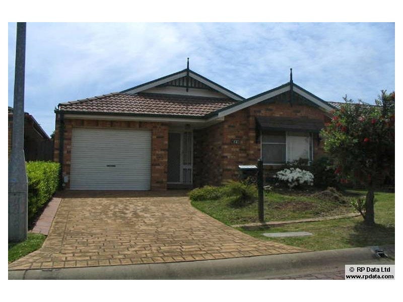 14  Eildon Court, Wattle Grove NSW 2173