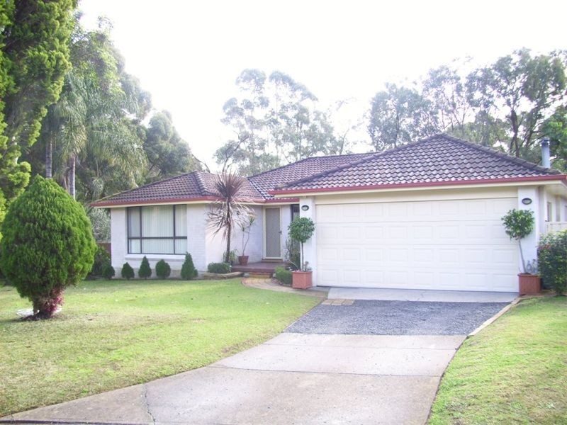 8  Swindon Place, Chipping Norton NSW 2170