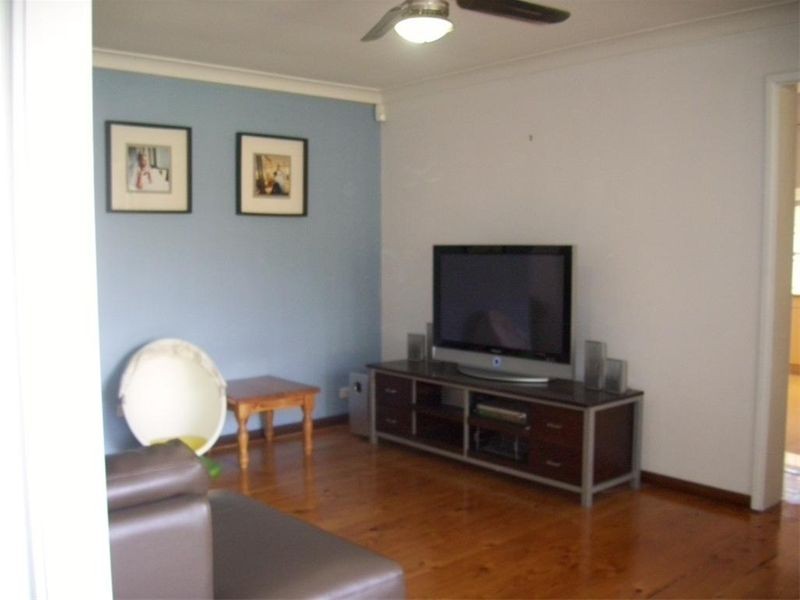 8  Swindon Place, Chipping Norton NSW 2170