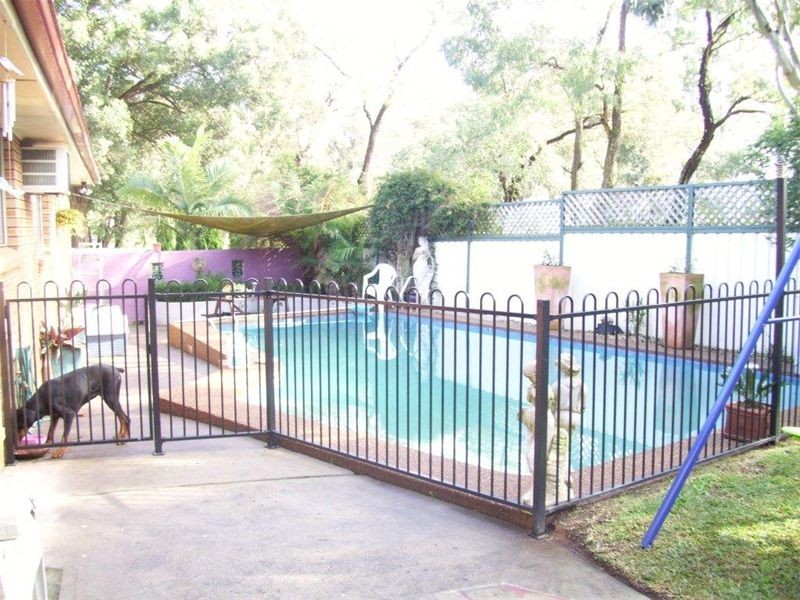 8  Swindon Place, Chipping Norton NSW 2170