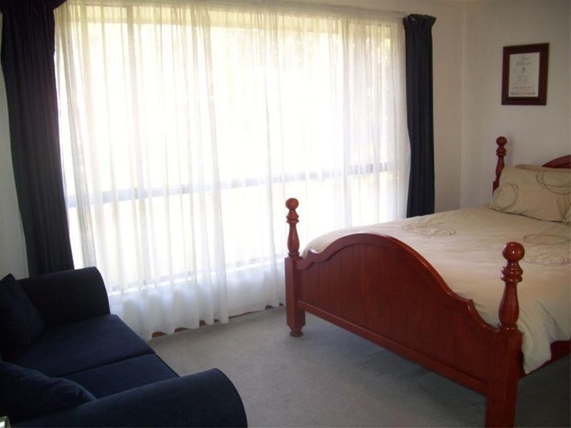 8  Swindon Place, Chipping Norton NSW 2170