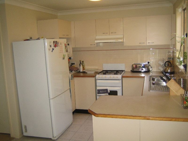 15 Claremont Ct, Wattle Grove NSW 2173