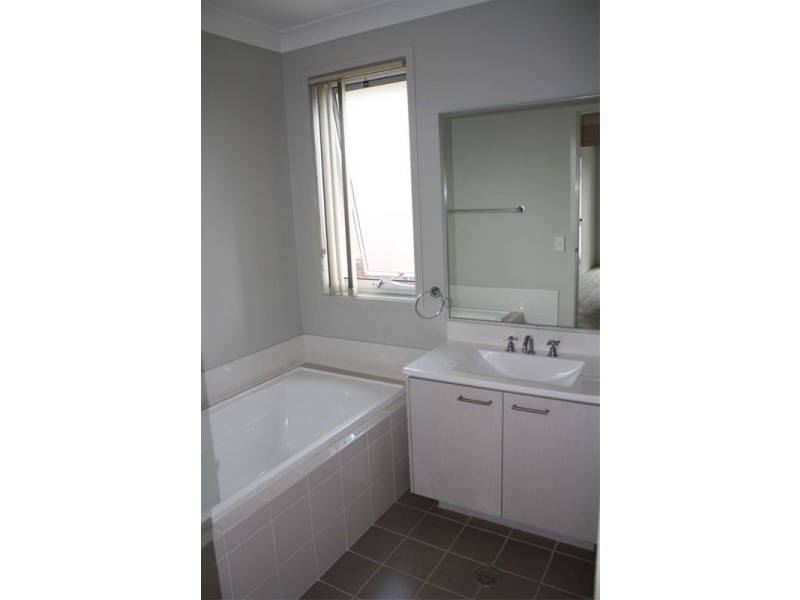 12 Greenwood Close, Hammondville NSW 2170