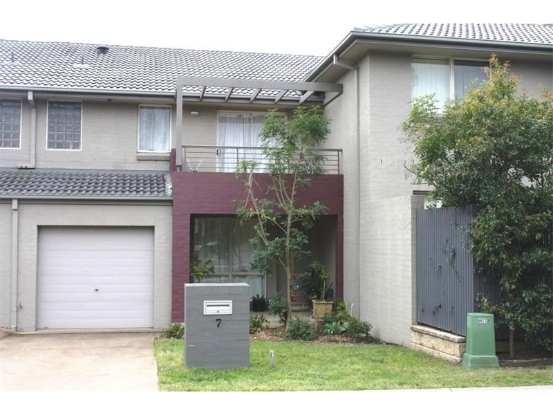7 The Boulevarde, Holsworthy NSW 2173