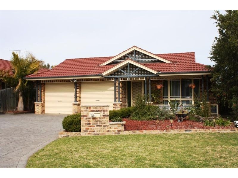 15  Springfield Court, Wattle Grove NSW 2173