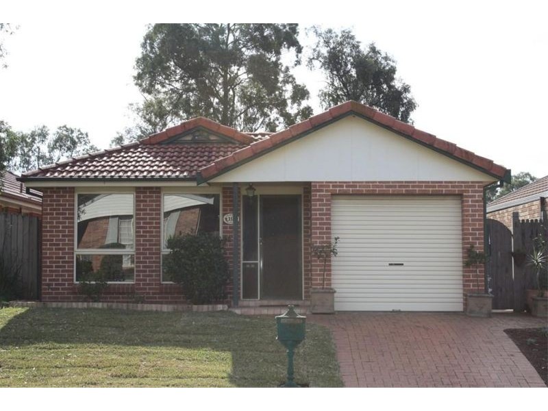 19  Woburn Abbey Court, Wattle Grove NSW 2173
