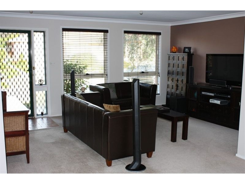 19  Woburn Abbey Court, Wattle Grove NSW 2173