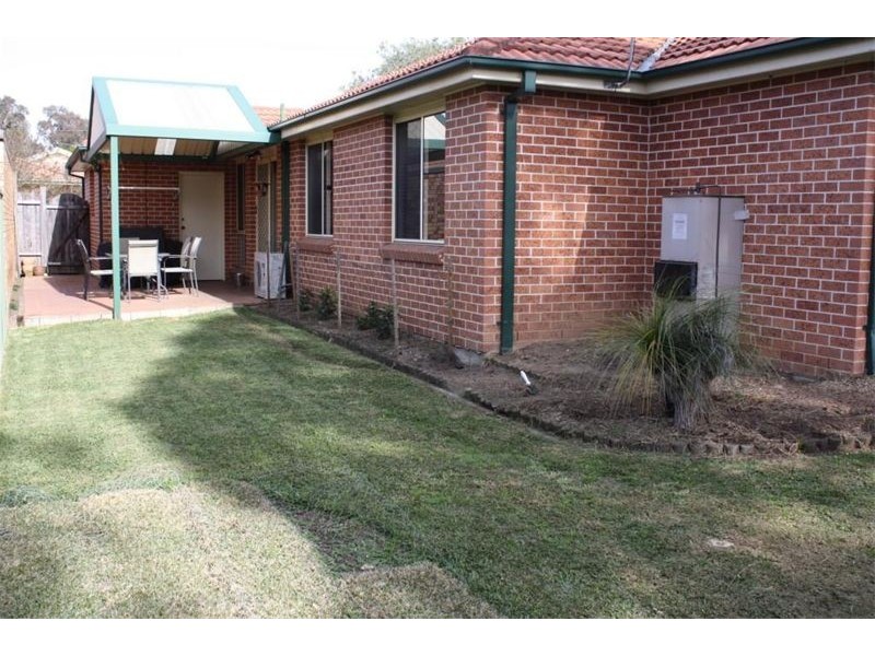 19  Woburn Abbey Court, Wattle Grove NSW 2173