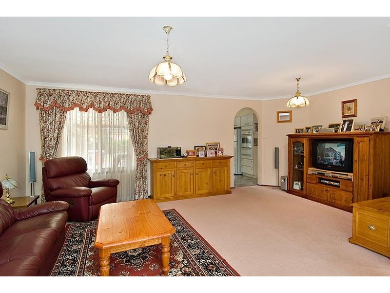 22 Bodalla Court, Wattle Grove NSW 2173