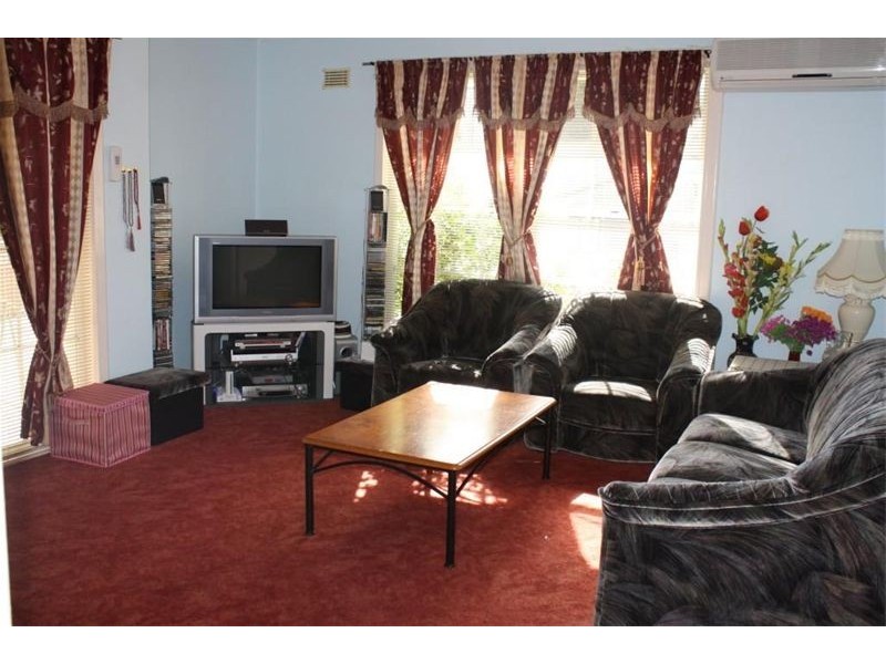 5 Huon Crescent, Holsworthy NSW 2173