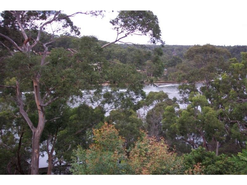 90 St George Cres, Sandy Point NSW 2172