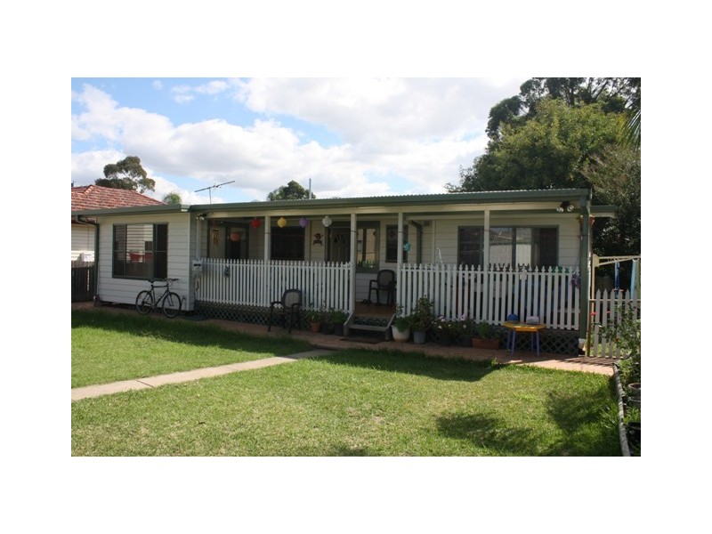 104 Bardia Pde, Holsworthy NSW 2173
