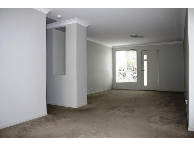 1/21  The Boulevarde, Holsworthy NSW 2173