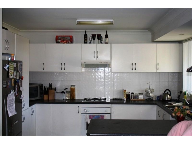3 Booree Crt, Wattle Grove NSW 2173
