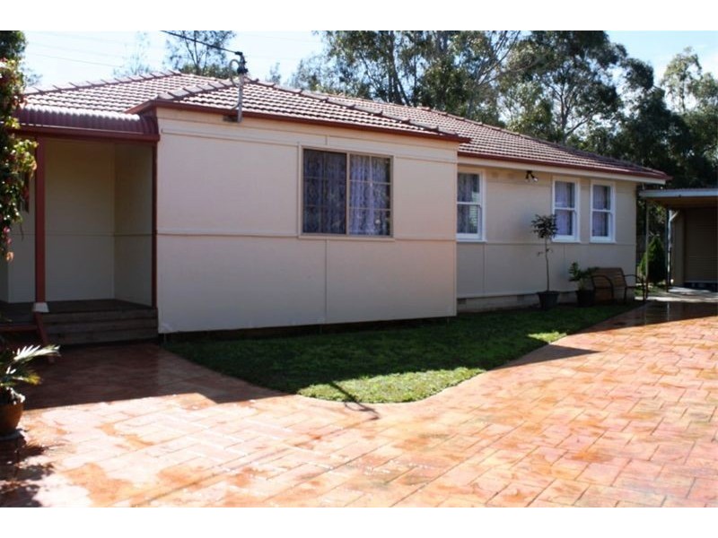 3  Brallos Ave, Holsworthy NSW 2173