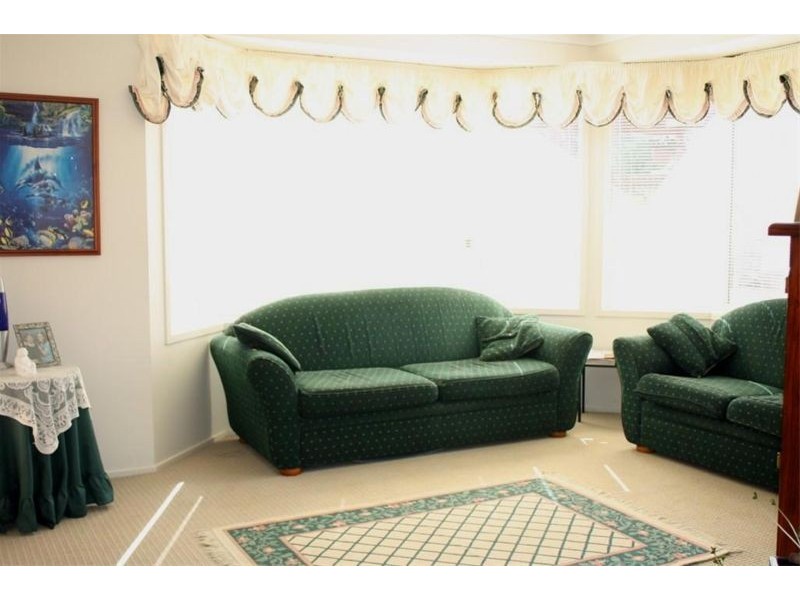 Wattle Grove NSW 2173