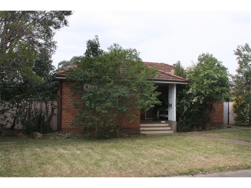 9  Huntley Place, Cartwright NSW 2168