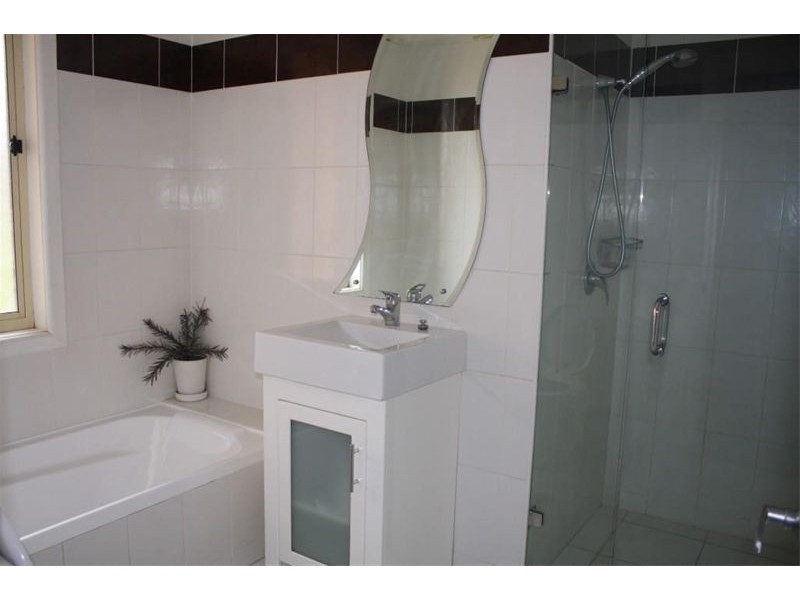 9  Huntley Place, Cartwright NSW 2168