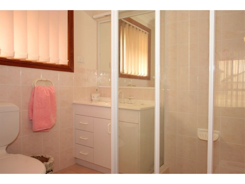 4  Peri Crt, Wattle Grove NSW 2173