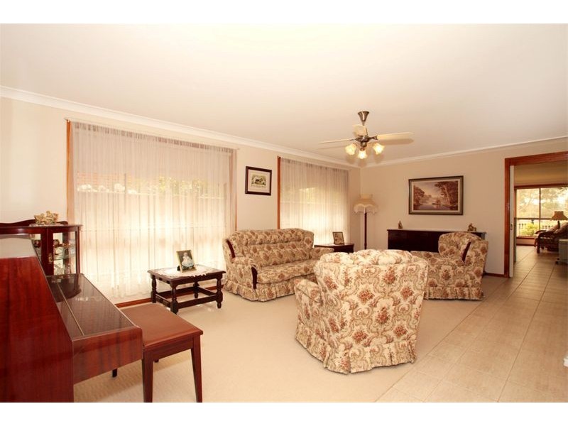 4  Peri Crt, Wattle Grove NSW 2173