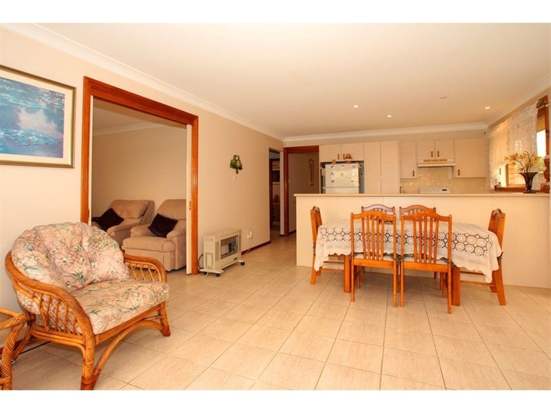 4  Peri Crt, Wattle Grove NSW 2173