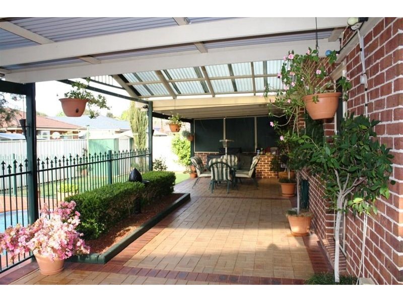 Wattle Grove NSW 2173