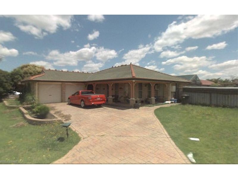 11 Glanara, Wattle Grove NSW 2173