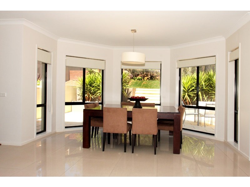 27  Riverview Rd, Pleasure Point NSW 2172