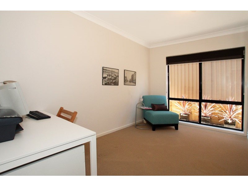 27  Riverview Rd, Pleasure Point NSW 2172