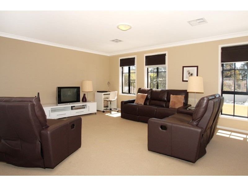 27  Riverview Rd, Pleasure Point NSW 2172