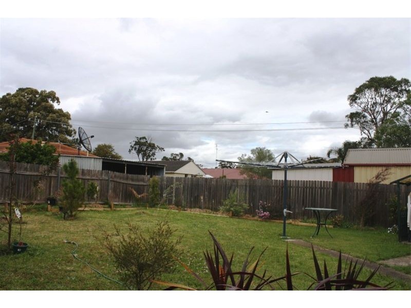 23 Huon Cres, Holsworthy NSW 2173