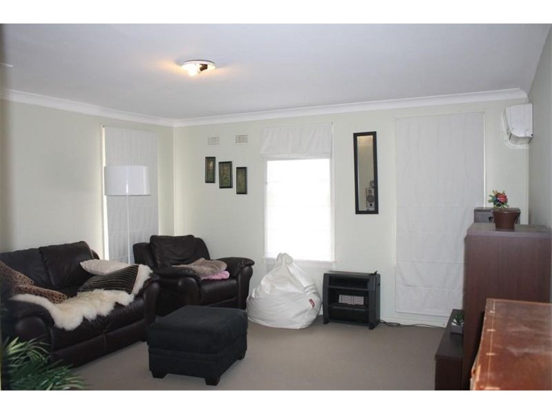23 Huon Cres, Holsworthy NSW 2173