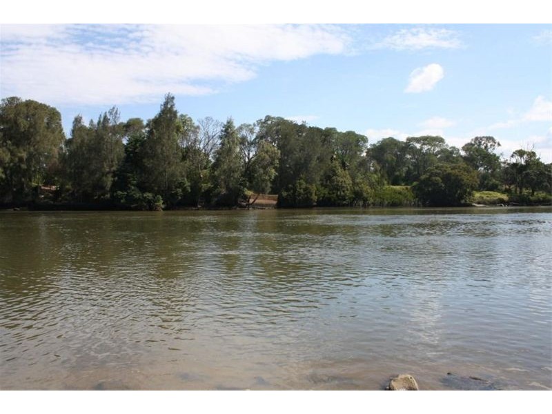 14 Newbridge Rd, Chipping Norton NSW 2170