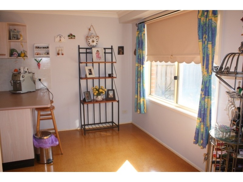 25  Martindale Crt, Wattle Grove NSW 2173